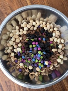 healthy trail mix ingredients